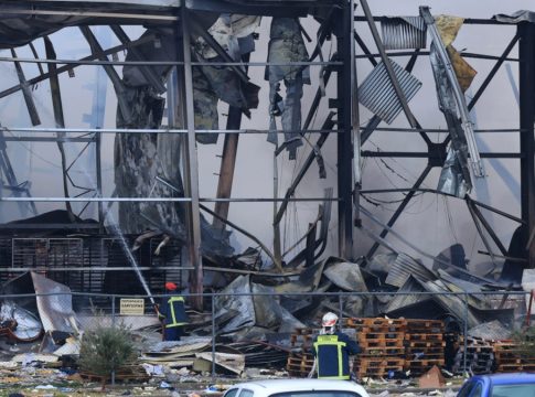 Τραγωδία στα Τρίκαλα: Τι προκάλεσε την ισχυρή έκρηξη στο εργοστάσιο – Τα πρώτα σενάρια που εξετάζονται