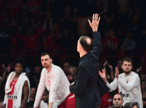 Πάρτι στο ΟΑΚΑ, πάρτι και στο… ΣΕΦ: Υποδοχή και αποθέωση για Μπαρτζώκα και παίκτες (vid)