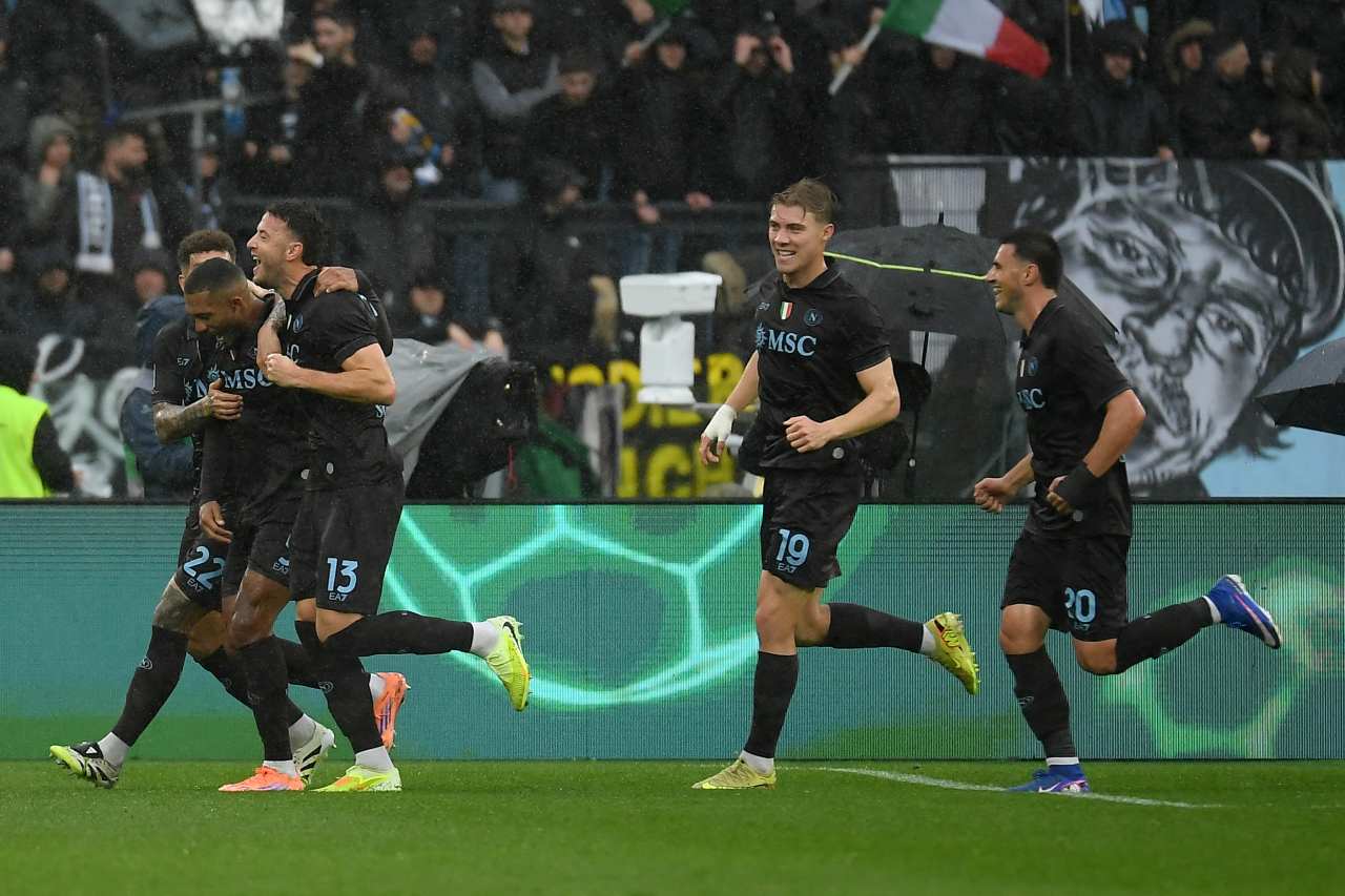 Λάτσιο – Νάπολι 0-2: «Καθάρισε» νωρίς στη Ρώμη και παρέμεινε μια ανάσα από την κορυφή