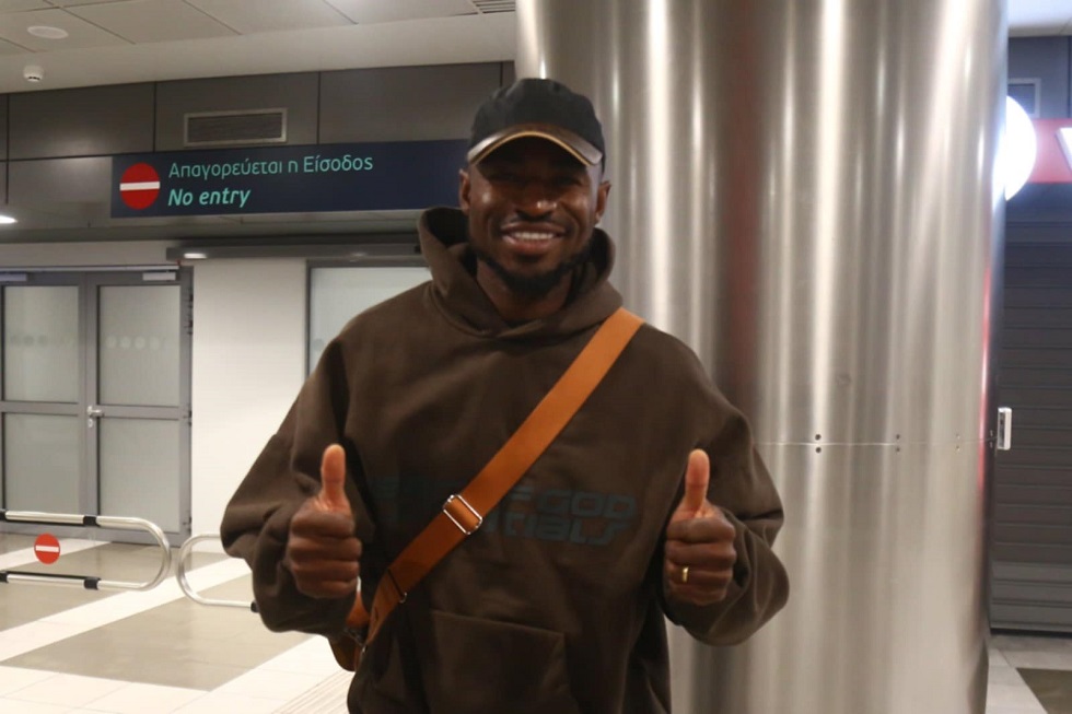 Στη Θεσσαλονίκη για τον Άρη ο Χόνγκλα (pics)