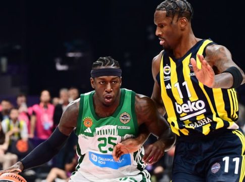 «Ο Χέιζ-Ντέιβις και η… κόντρα με τον Κέντρικ Ναν» – Τι ισχύει με τις οικονομικές απαιτήσεις του Αμερικανού