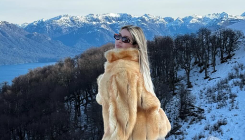 Η Γουάντα Νάρα έβγαλε τη γούνα στα χιόνια και «έριξε» το Ίντερνετ (pics)