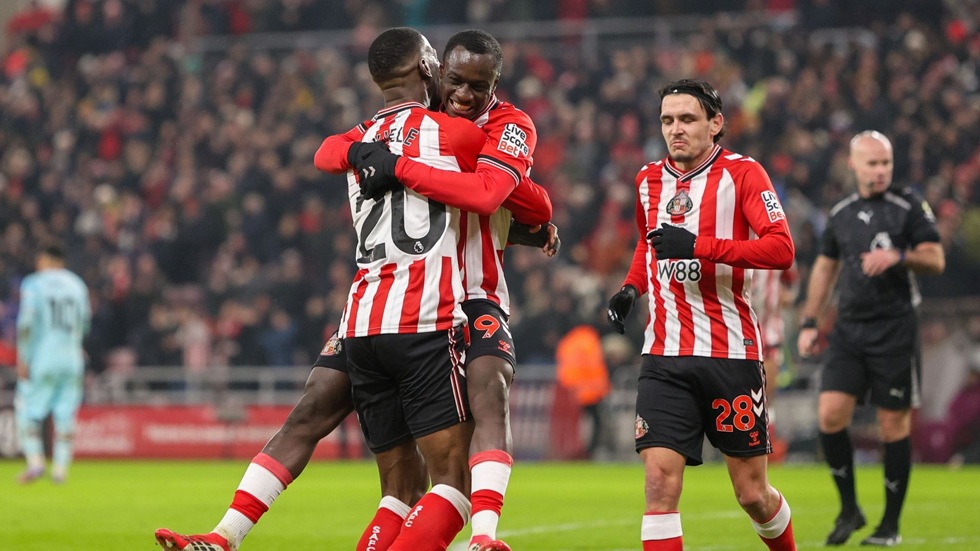 Σάντερλαντ – Μπέρνλι 3-0: Στο… κυνήγι της Ευρώπης οι εντυπωσιακές «μαύρες γάτες»