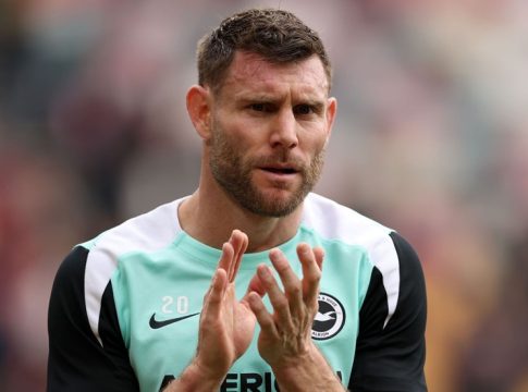 Έγραψε ιστορία ο Μίλνερ: Έγινε πρώτος σε συμμετοχές στην Premier League (pics)