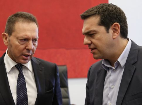 Σκληρή απάντηση Τσίπρα στον Γιάννη Στουρνάρα – «Μια τρίτη θητεία αξίζει κάθε κόπο…»