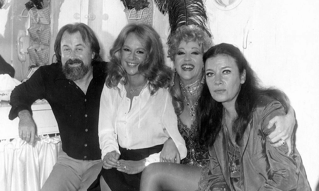 Αλίκη Βουγιουκλάκη – Τζένη Καρέζη – Ζωή Λάσκαρη: Η τραγική σύμπτωση στον θάνατό τους