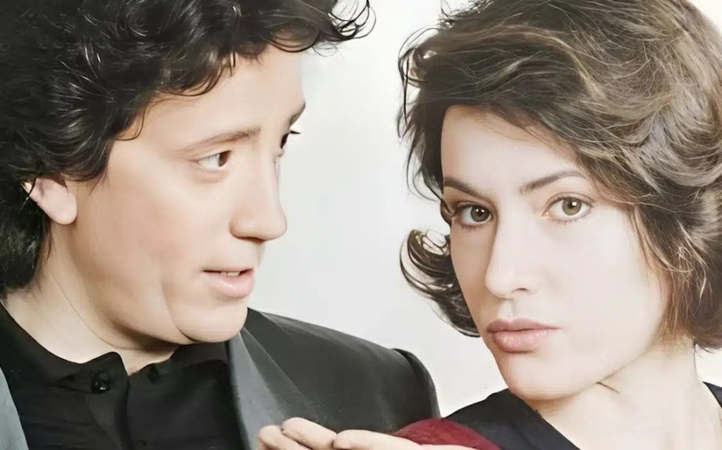 Ο γάμος που κράτησε σχεδόν 30 χρόνια, το επεισοδιακό διαζύγιο, η ασθένεια και η εικόνα της σήμερα (vids)