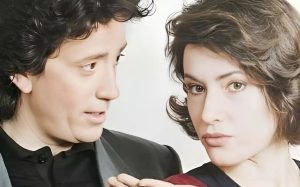 Ο γάμος που κράτησε σχεδόν 30 χρόνια, το επεισοδιακό διαζύγιο, η ασθένεια και η εικόνα της σήμερα (vids)