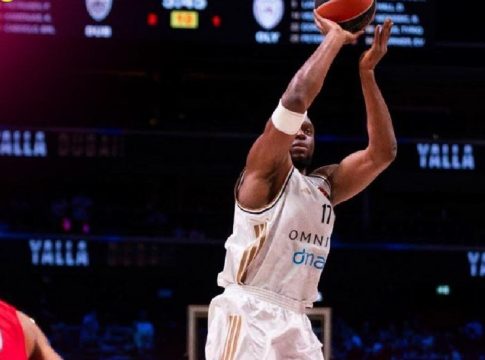 Καμπενγκέλε: «Ήταν ωραίο που είδα τους φιλάθλους του Ολυμπιακού στεναχωρημένους»