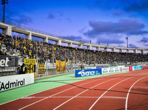 Έφυγαν 8.000 εισιτήρια από τους οπαδούς της ΑΕΚ για το Πανθεσσαλικό – Ανοίγει και άλλες θύρες ο Βόλος