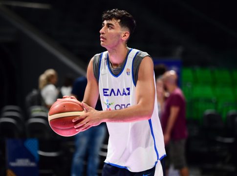 Η FIBA αποθέωσε τον Σαμοντούροφ: « Ήδη σημαντικό κομμάτι της Εθνικής Ελλάδας»