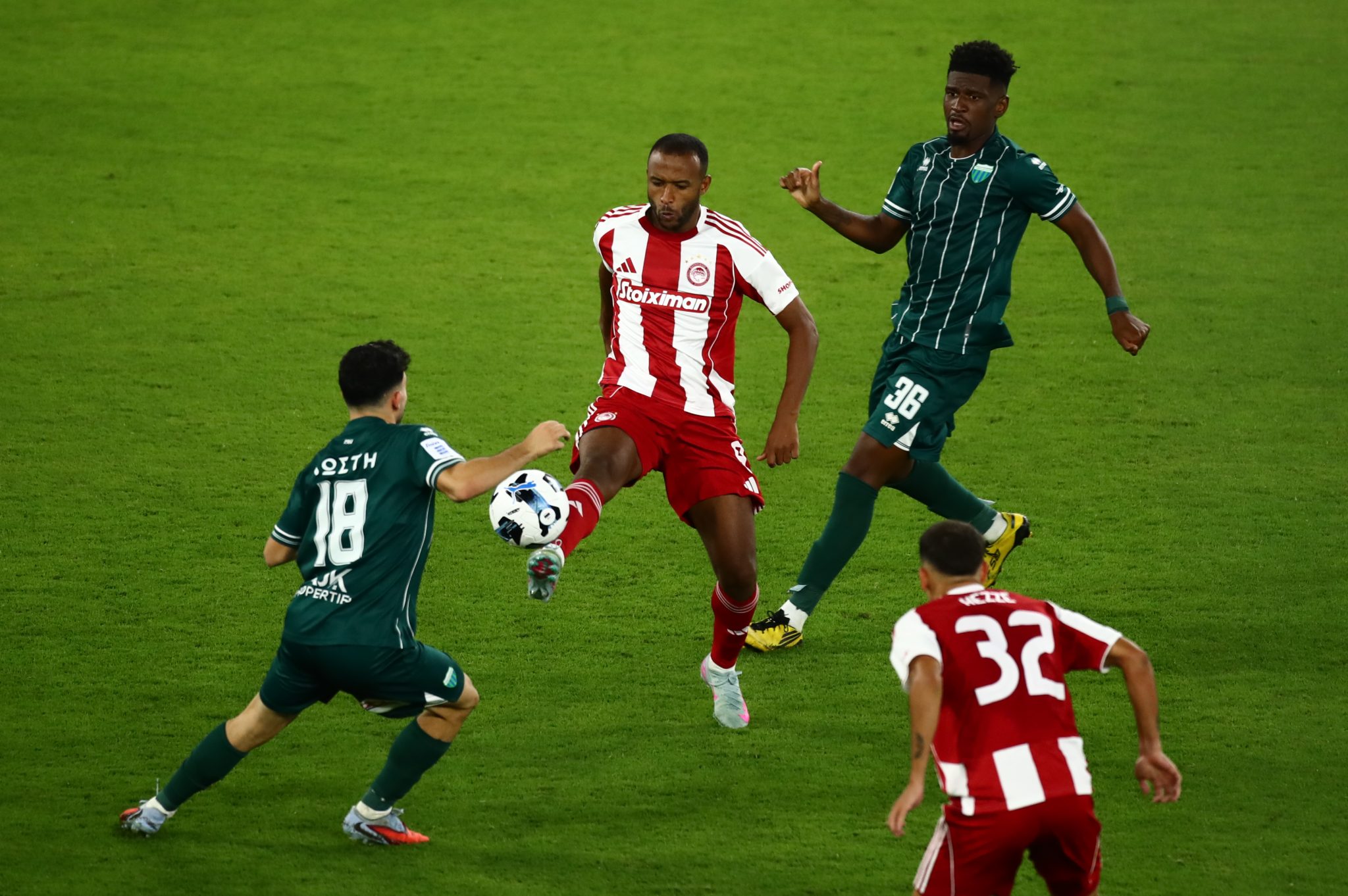 Στη Λιβαδειά για να βάλει πίεση στους… υπόλοιπους ο Ολυμπιακός