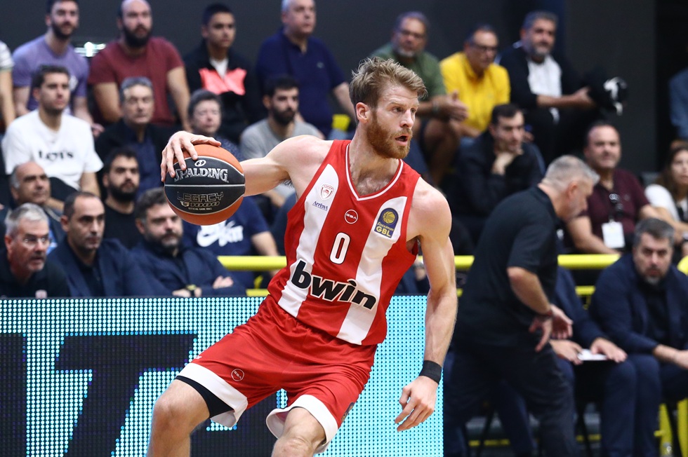 Γουόκαπ: «Να χτίσουμε ένα νέο σερί στο Κύπελλο»