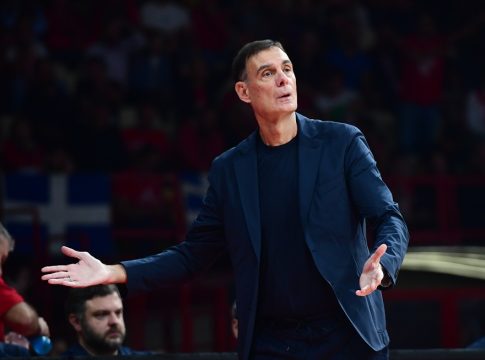 Τι είπε ο Μπαρτζώκας για τον χαμένο τελικό με τον Παναθηναϊκό και τους τραυματισμούς των Μιλουτίνοφ και Βεζένκοφ