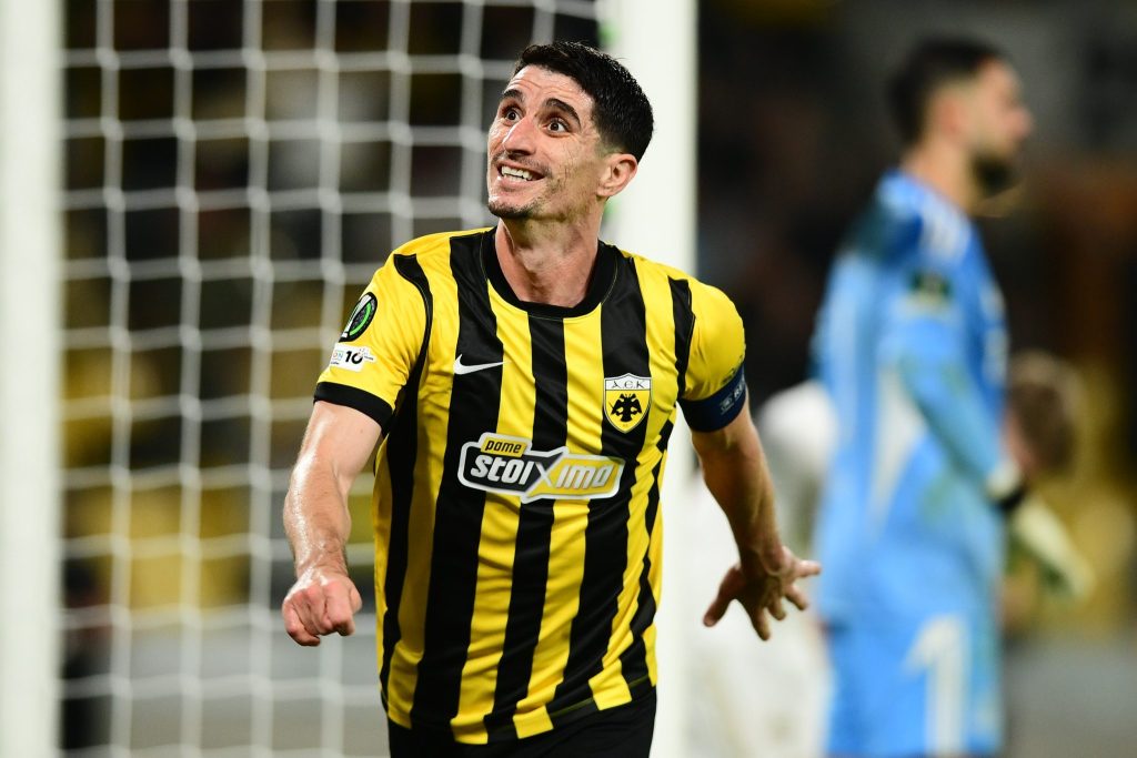 Μένει στην ΑΕΚ ως το 2027 ο Μάνταλος