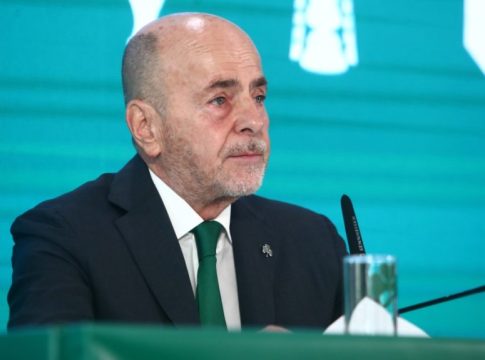 «Βράζουν» οι οπαδοί με Αλαφούζο, Μπενίτεθ και παίκτες: «Πούλα και φύγε, ο χειρότερος Παναθηναϊκός όλων των εποχών» (pics)