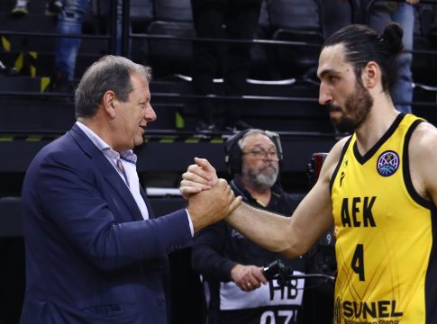 Χωρίς Κατσίβελη αλλά με Αγγελόπουλο στην Προύσα η ΑΕΚ