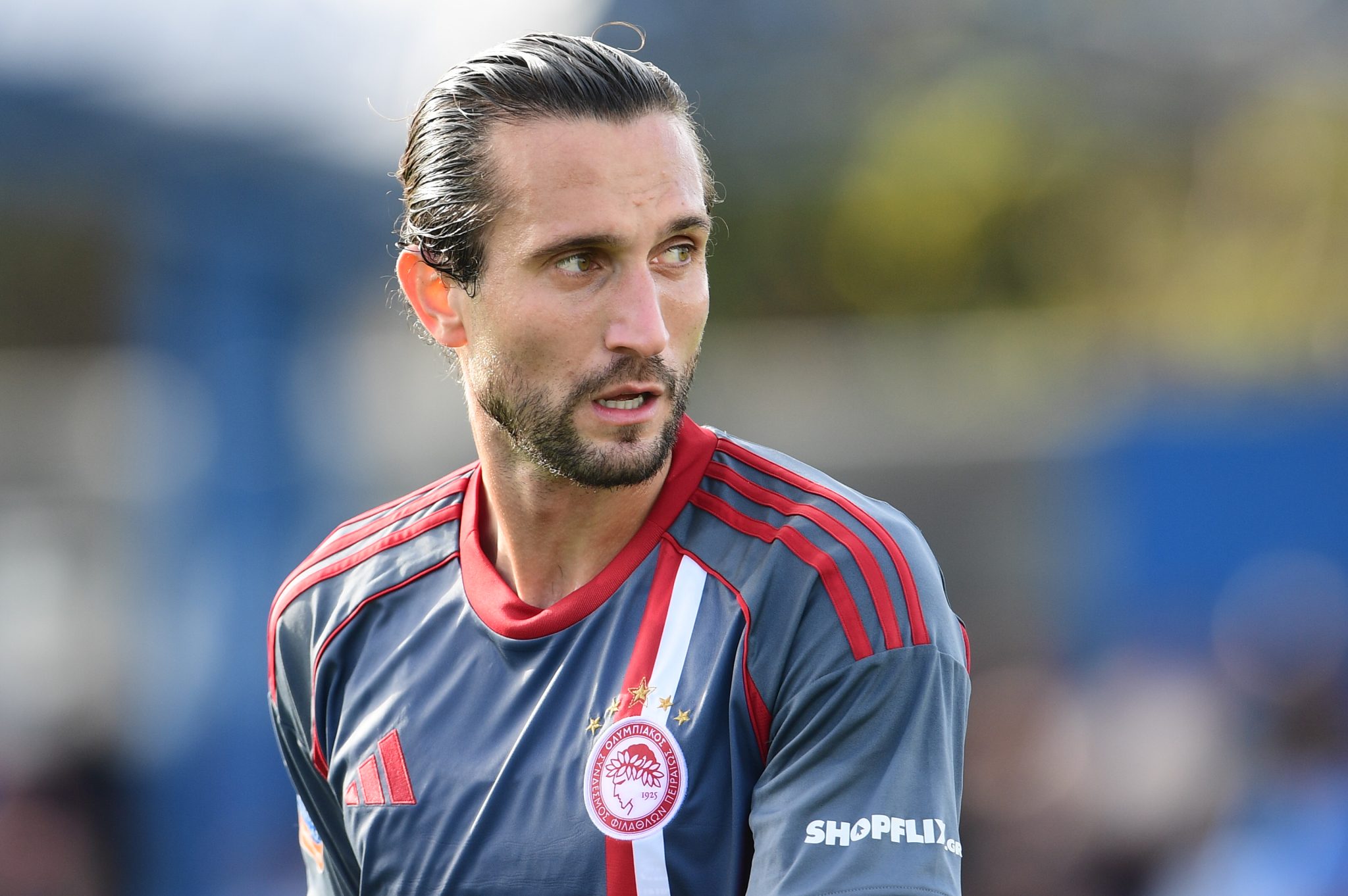 Θρίλερ με Γιαζίτσι: Γιατί η επιστροφή του στη Λιλ περνά από… σαράντα κύματα