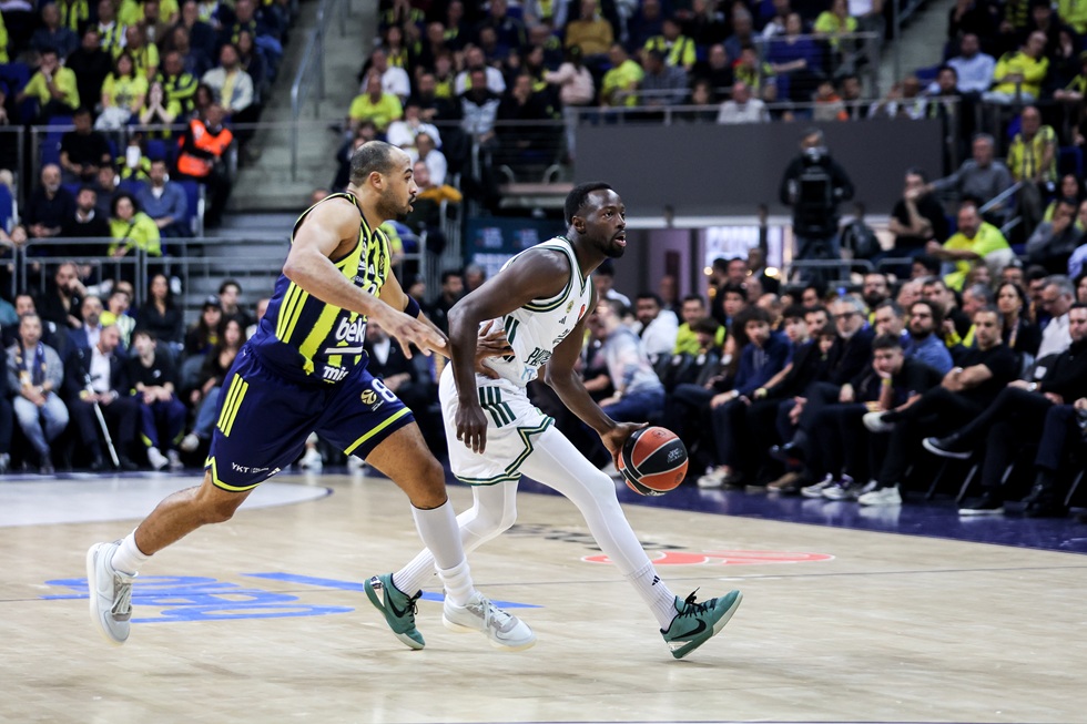 Οι αθλητικές μεταδόσεις της ημέρας: Πού θα δείτε το Πανθηναϊκός-Φενέρ, αλλά και Μίλαν, Ντόρτμουντ, Τσέλσι