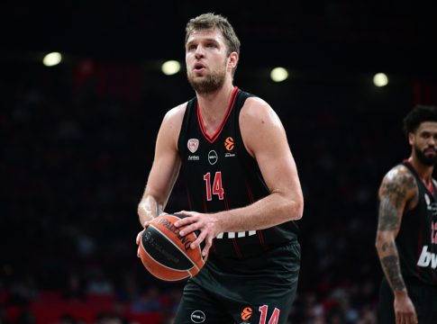 Βεζένκοφ: «Κάθε ματς στη Euroleague είναι σημαντικό, να δίνουμε συνέχεια το 100%»