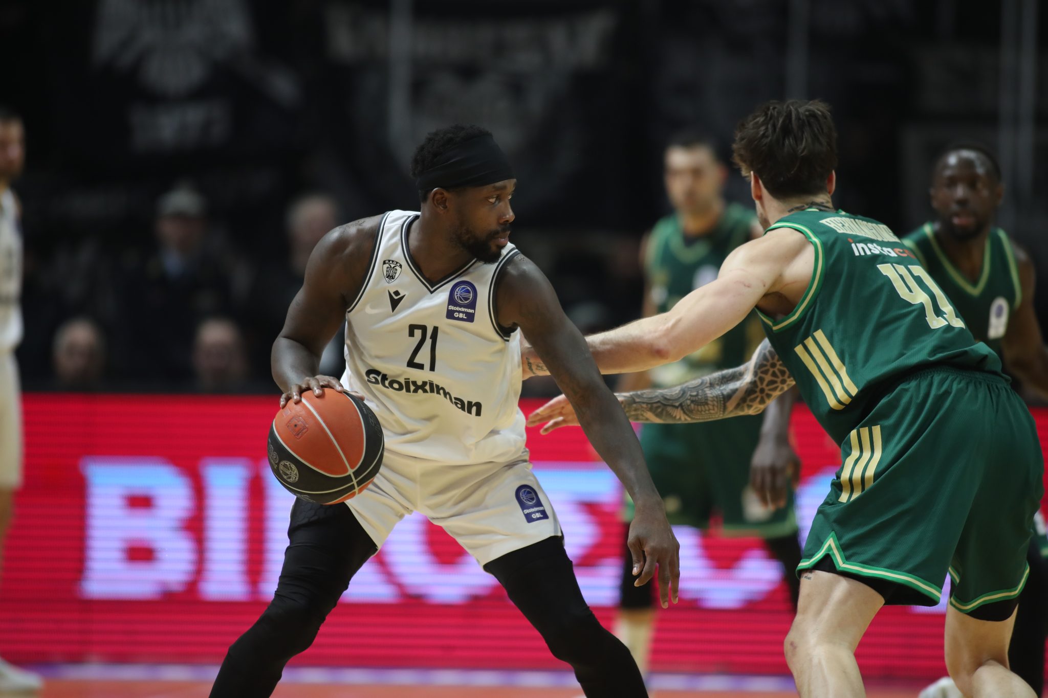 ΠΑΟΚ: Εκτός ο Μπέβερλι κόντρα στον Κολοσσό