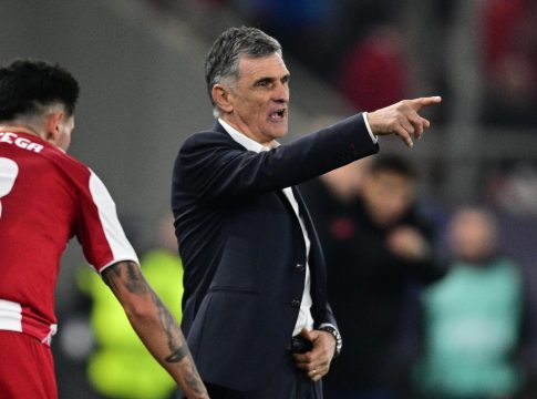 Αυτή είναι η νέα λίστα του Ολυμπιακού για τα νοκ-άουτ του Champions League