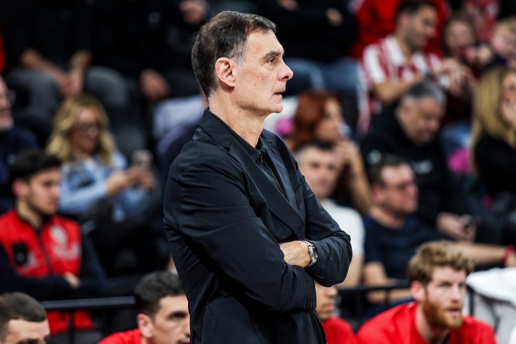 Τι είπε ο Μπαρτζώκας για την κατάσταση των Μιλουτίνοφ, Τζόουνς ενόψει του τελικού με τον Παναθηναϊκό