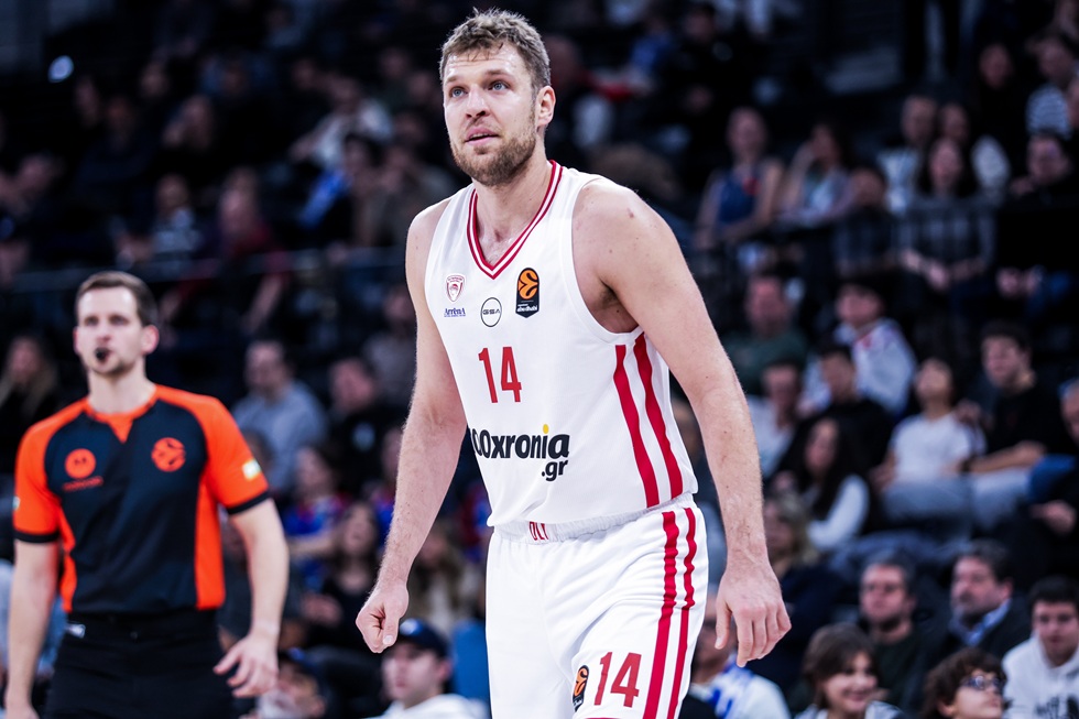 Βεζένκοφ: «Ταλαντούχα ομάδα η Dubai BC – Πάντα δίνω το 100% για να νικά ο Ολυμπιακός»