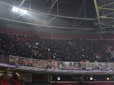 Ο Ολυμπιακός αποθεώνει τον κόσμο που έχει κατακλύσει το Λεβερκούζεν: «Ο 12ος παίκτης μας» (pic)