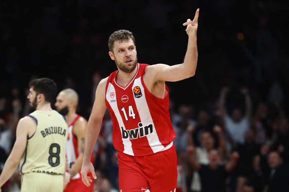 MVP Ιανουαρίου ο Σάσα Βεζένκοφ (pic, vid)