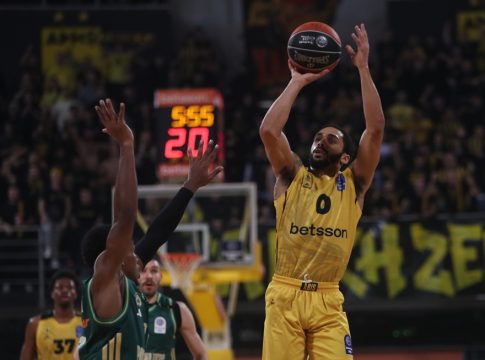 Μήτρου-Λονγκ: «Ήταν μια νίκη δήλωση, που δείχνει τι μπορούμε να πετύχουμε σαν ομάδα»