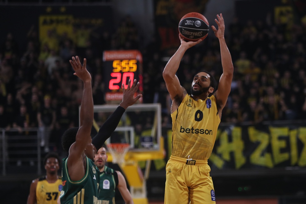 Μήτρου-Λονγκ: «Ήταν μια νίκη δήλωση, που δείχνει τι μπορούμε να πετύχουμε σαν ομάδα»