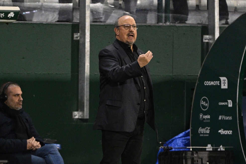 Μπενίτεθ: «Είμαι χαρούμενος για την προσπάθεια των παικτών» – Τι ανέφερε για Αντίνο και Κοντούρη