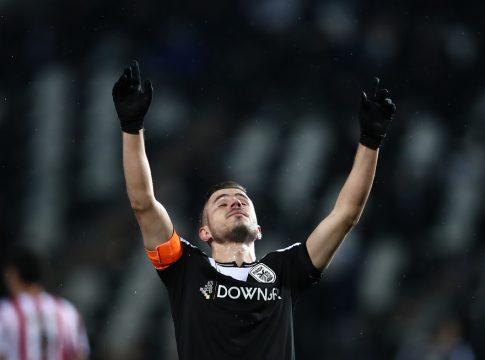 ΠΑΟΚ – Πανσερραϊκός 4-1: Η Τούμπα δάκρυσε τιμώντας τα αδικοχαμένα παιδιά της (vids)