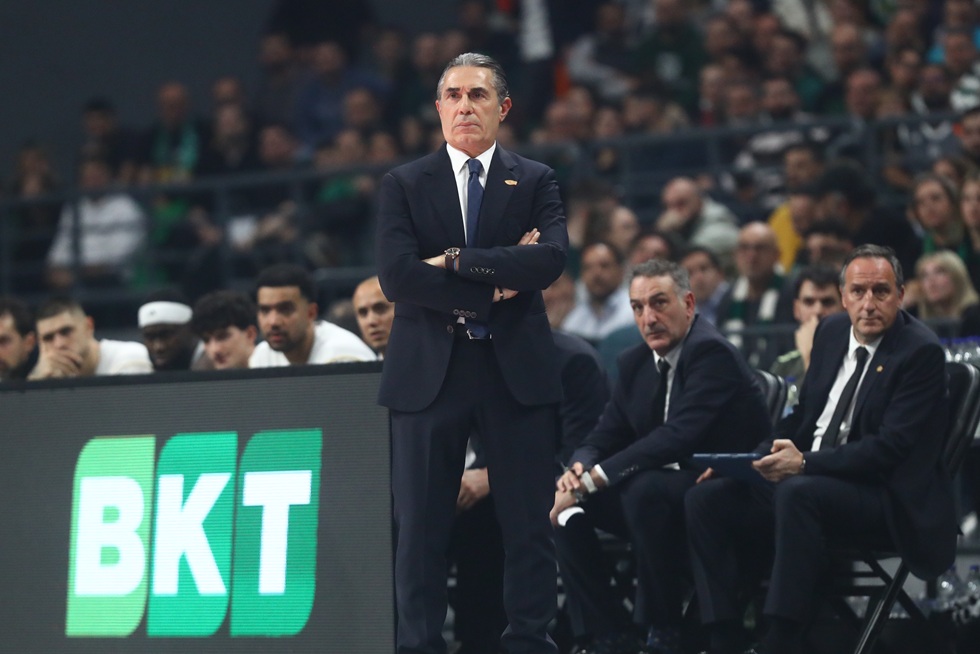 Σκαριόλο: «Ξεκάθαρο φάουλ στον Αμπάλντε στο τέλος»