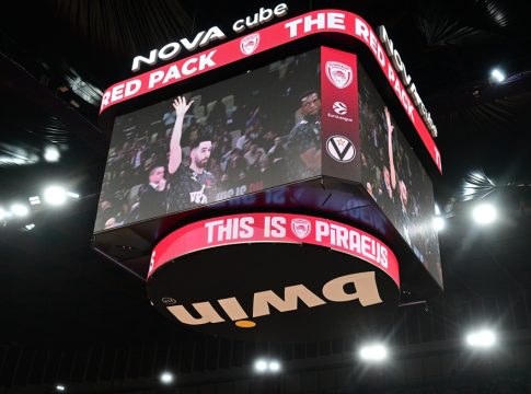 Βραβεύτηκε από τον Παπανικολάου ο Λούκα Βιλντόζα (pic)