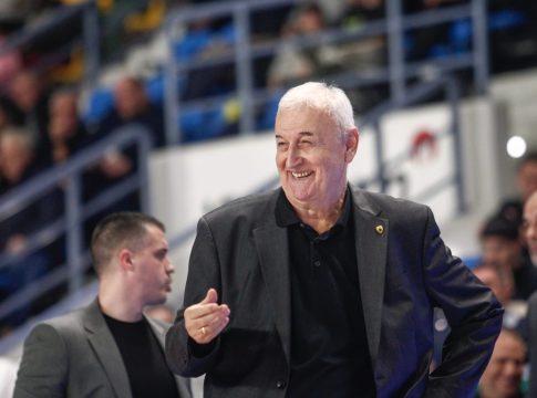 Σάκοτα: «Ίσως για πρώτη φορά δεν είμαστε το φαβορί κόντρα στον ΠΑΟΚ»