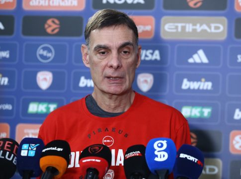 Μπαρτζώκας για την κατάσταση των τραυματιών: «Είναι αβέβαιο…»