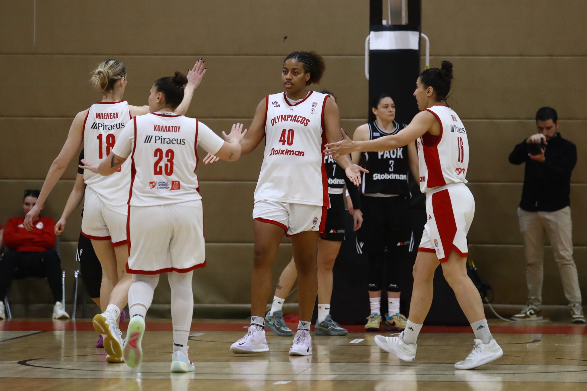 Ολυμπιακός – ΠΑΟΚ 78-73: Το τρίτο δεκάλεπτο έκανε τη διαφορά για τις Ερυθρόλευκες