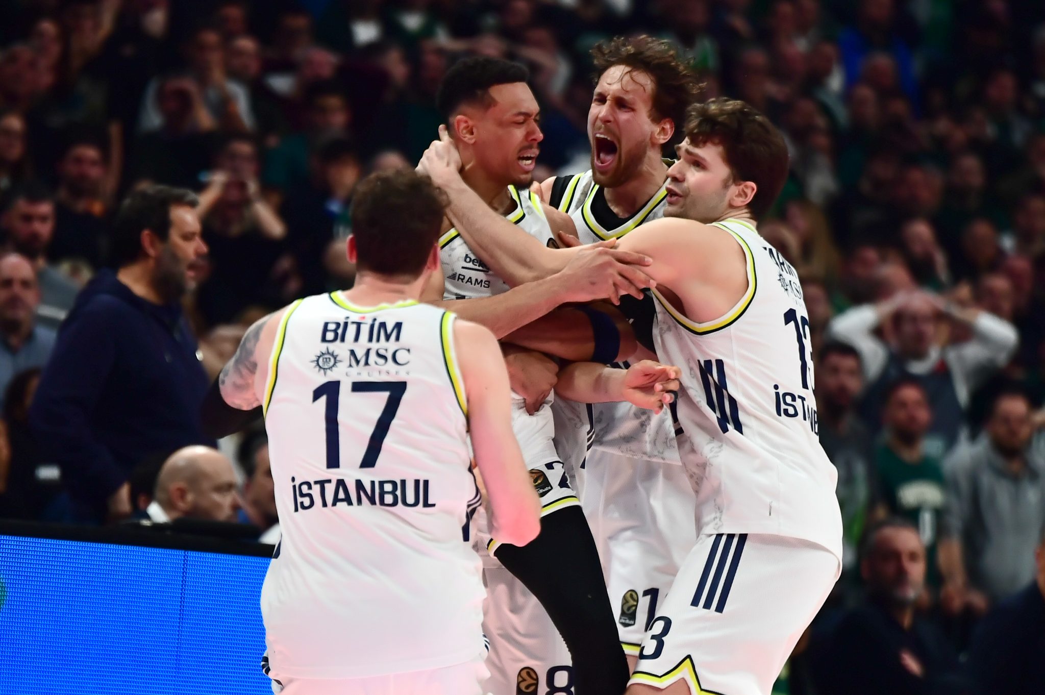 Το buzzer beater του Μπόλντγουιν που «ξέρανε» τον Παναθηναϊκό στο φινάλε (vid)