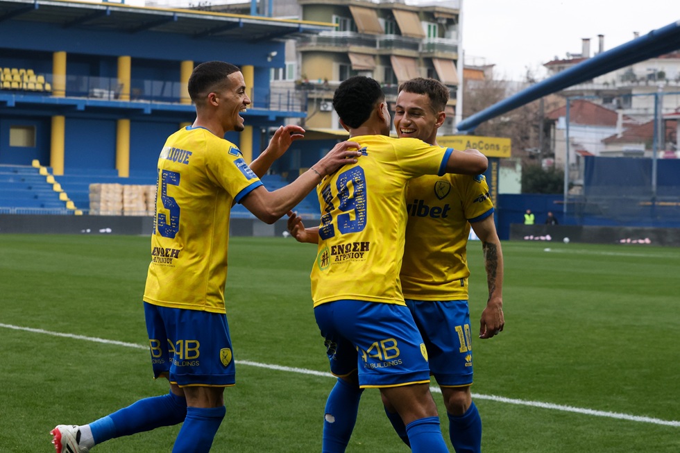 Παναιτωλικός – Αστέρας Τρίπολης 3-1: Νίκη «ανάσα» για τους Αγρινιώτες που «βύθισαν» κι άλλο τους Αρκάδες