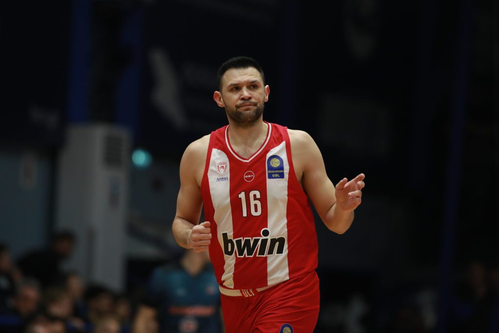 Παπανικολάου: «Όλη μας η προσήλωση στο ματς με την ΑΕΚ – Το 2018 έφυγα δύσκολα μετά την ήττα στον τελικό»