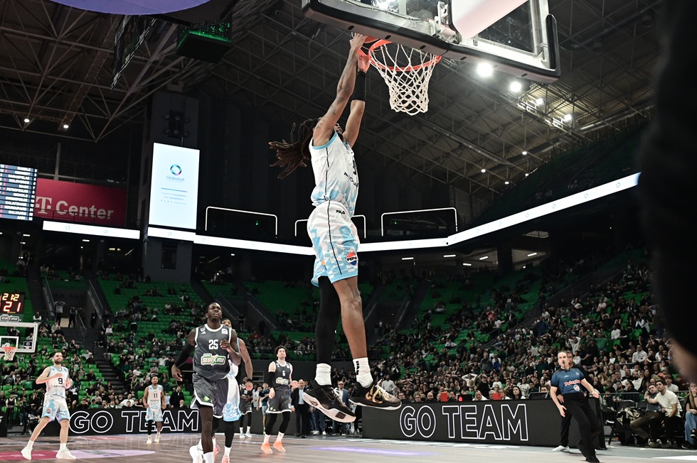 «Τρελή» γιούχα στο ΟΑΚΑ μετά το αδιανόητο κάζο του Παναθηναϊκού!