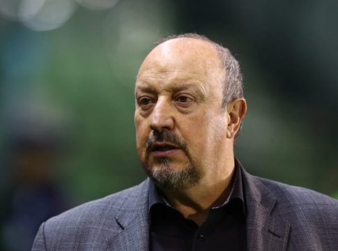 Μπενίτεθ: «Θα δούμε ποιους παίκτες έχουμε διαθέσιμους και θα αποφασίσουμε για το ποιο είναι το καλύτερο αγωνιστικό πλάνο»