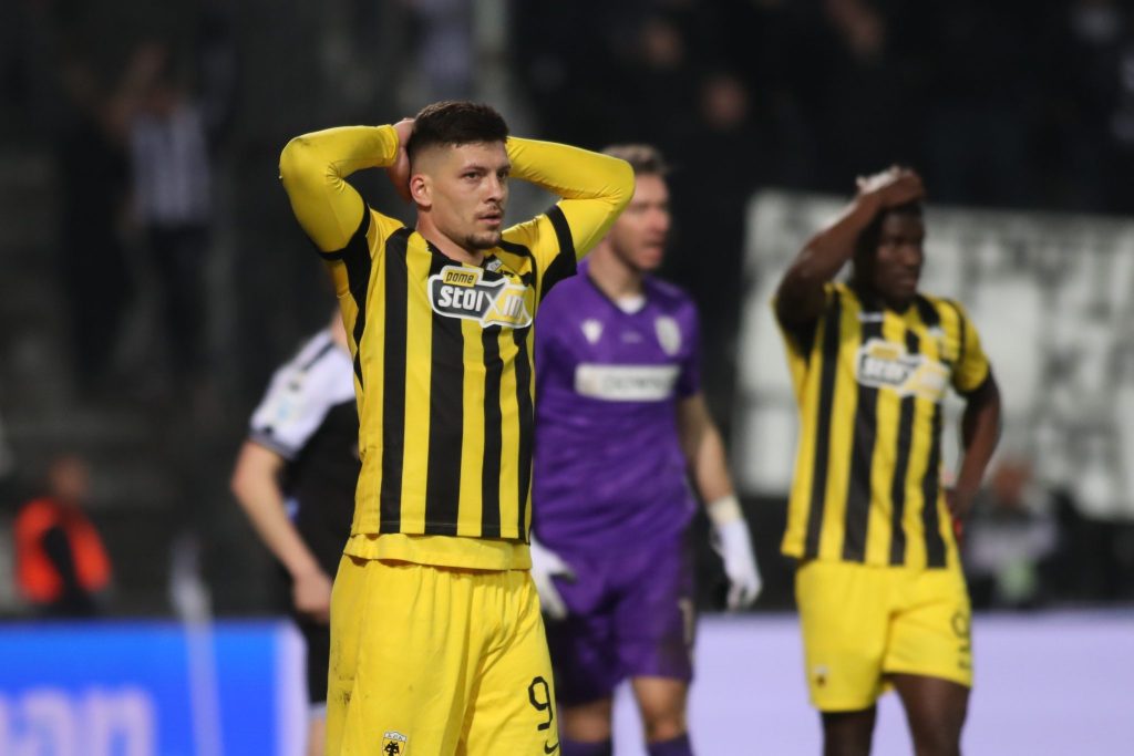 Τα τρία δοκάρια που θα μπορούσαν να γράψουν αλλιώς την ιστορία και το μήνυμα που έστειλε η ΑΕΚ στην Τούμπα (vids)