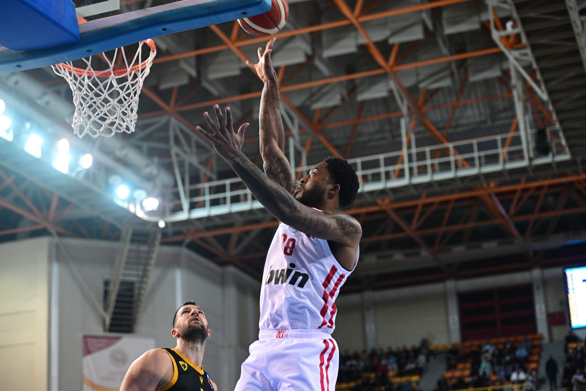 Ολυμπιακός: Για μαγνητική ο Ταϊρίκ Τζόουνς