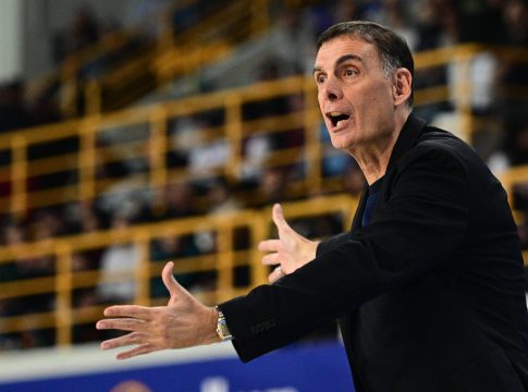 Μπαρτζώκας: «Ήμασταν σοβαροί για ένα μεγάλο διάστημα του παιχνιδιού – Τι είπε για τον τραυματισμό του Τζόουνς