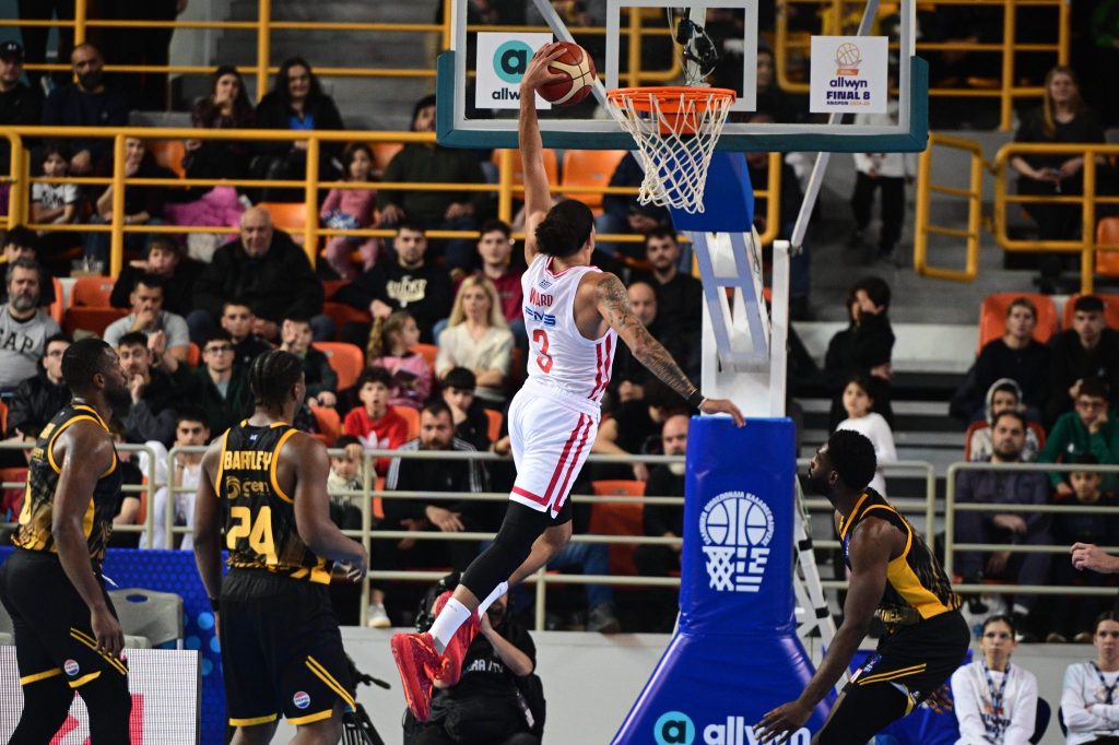 Ολυμπιακός – ΑΕΚ 81-67: Με… υγιεινό περίπατο στα ημιτελικά του Κυπέλλου οι «ερυθρόλευκοι»