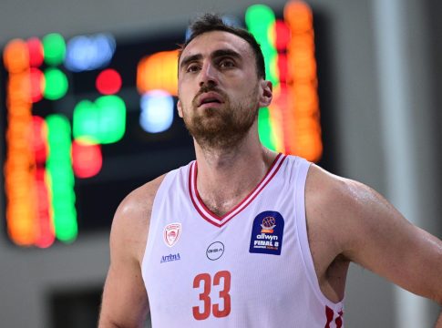 Ολυμπιακός: Αμφίβολοι Μιλουτίνοφ και Τζόουνς για τον τελικό!