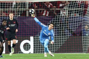 Φοβερός Τζολάκης: Νέα διάκριση για τον τερματοφύλακα του Ολυμπιακού